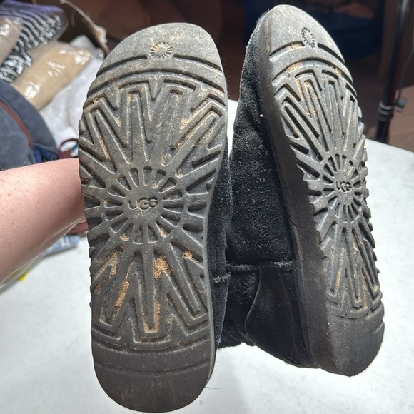 UGG Classic Short II Black Size 10 USED CONDITION - Picture 13 of 14